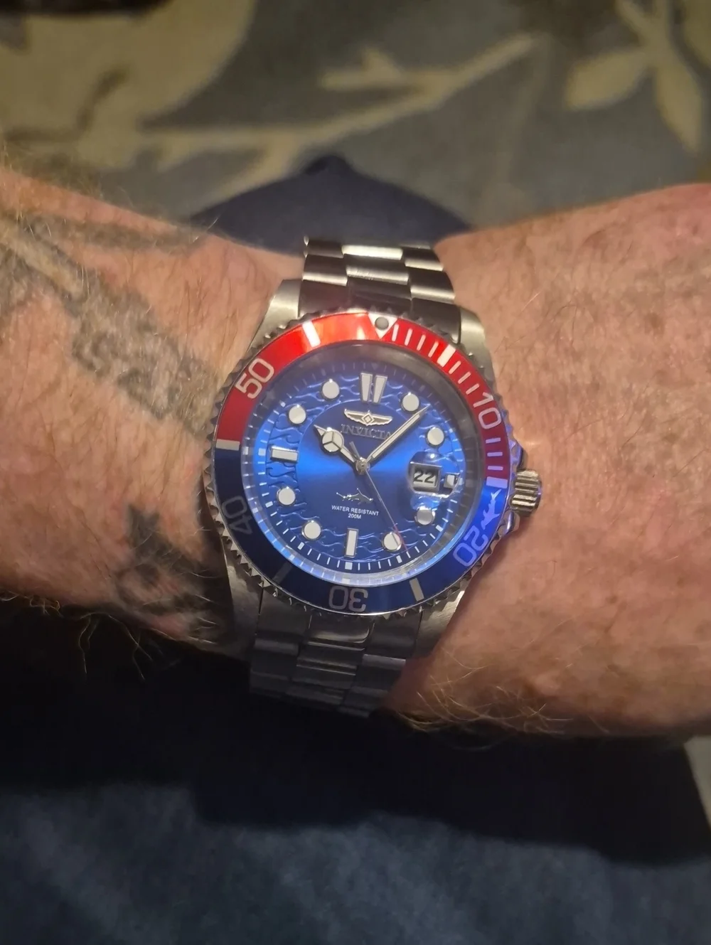 Invicta Men's Blue Dial Diver Watch with Red-Blue Bezel Pepsi Watch Brand New